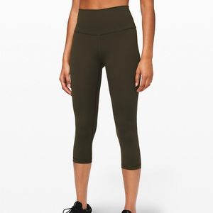 Lululemon Wunder Under Crop (High-Rise) Size 6